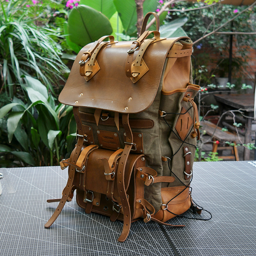 Physical Patterns】Waxed canvas and leather backpack 45 liter handmade Physical Patterns】Waxed canvas and leather backpack 45 liter handmade