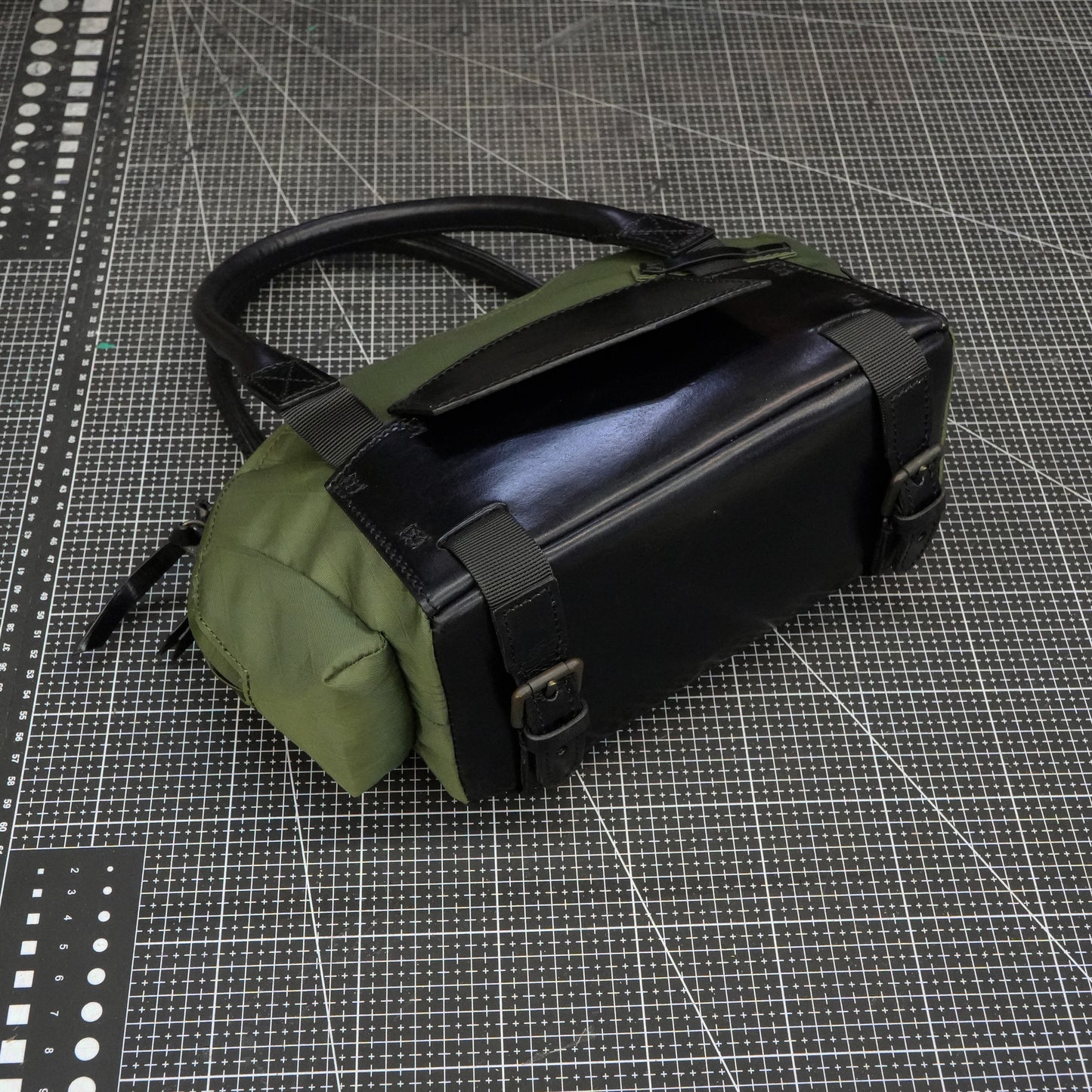 【PDF Pattern】Nylon cloth+brushed vegetable tanned leather handbag pattern- SG-151#