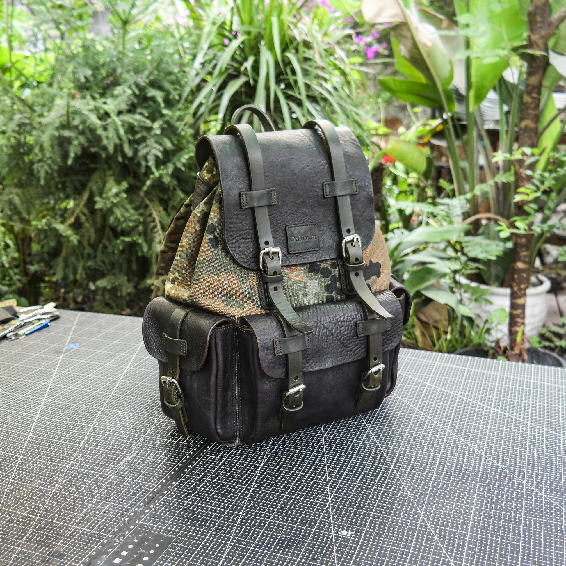 craftsman backpack green with leather on front and back Hunter Original On Backpack can carry up to 5 pairs of shoes Luxury Italian Leather Backpack, Green