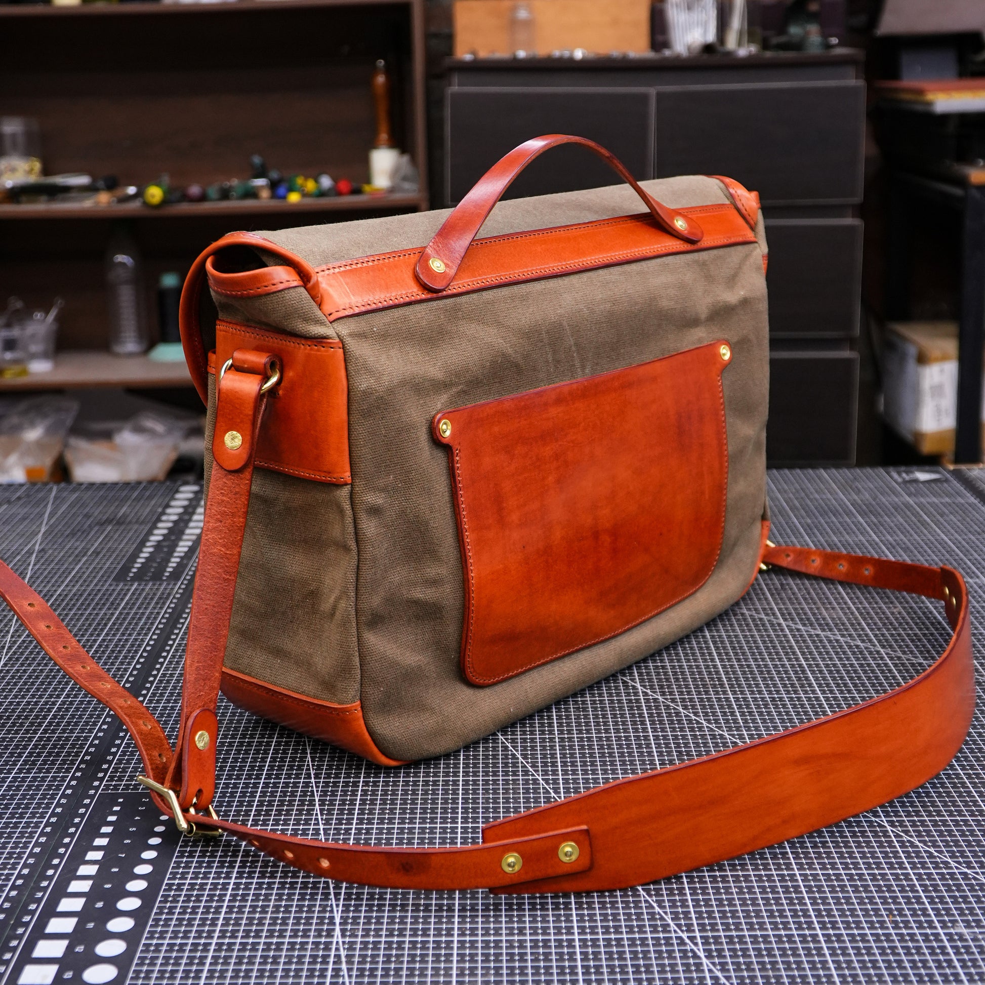 【PDF Pattern】 Hand painted vegetable tanned leather canvas messenger bag/shoulder bag pattern/crossbodybag pattern/briefcase pattern/messengerbag pattern/canvasbag pattern SG-154#