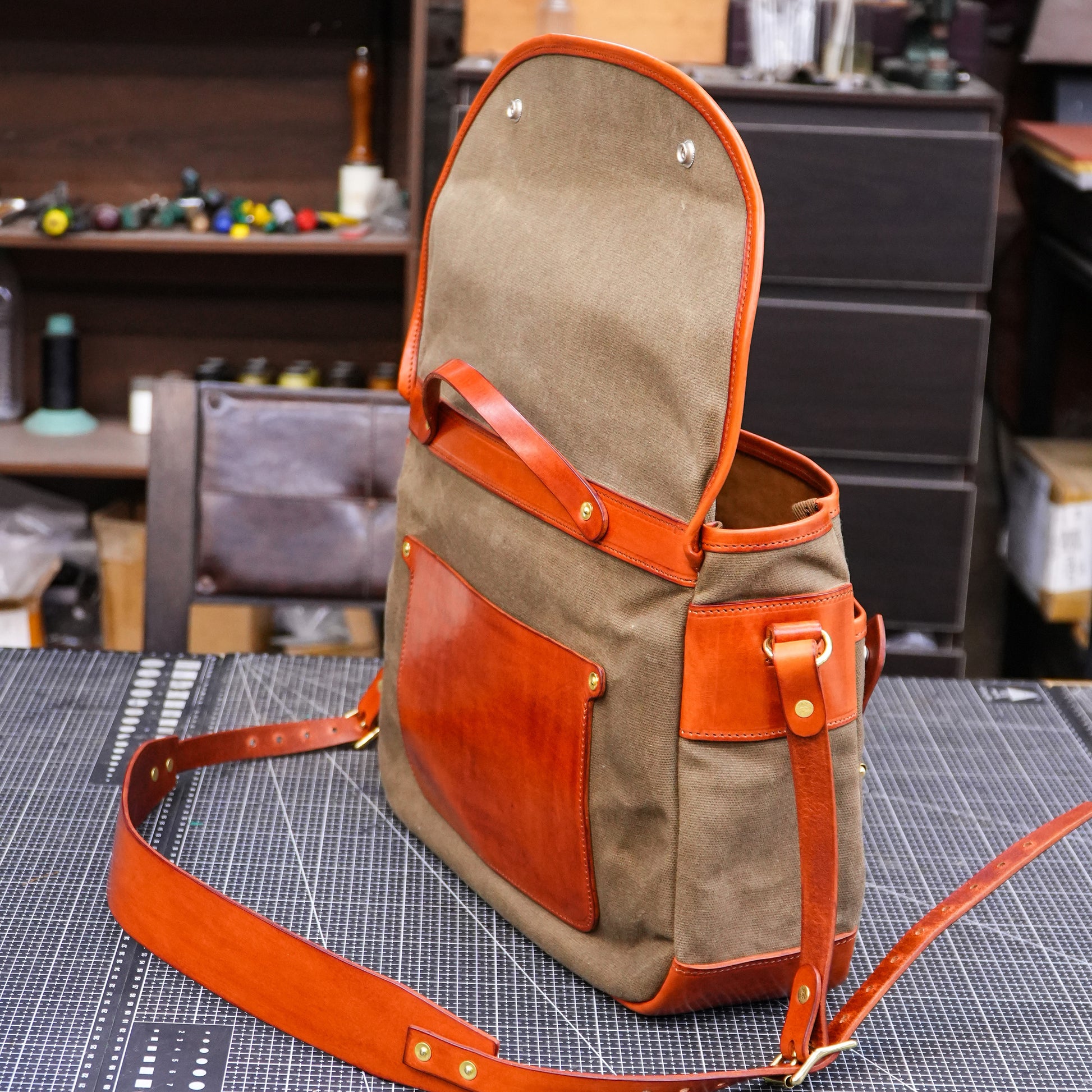 【PDF Pattern】 Hand painted vegetable tanned leather canvas messenger bag/shoulder bag pattern/crossbodybag pattern/briefcase pattern/messengerbag pattern/canvasbag pattern SG-154#