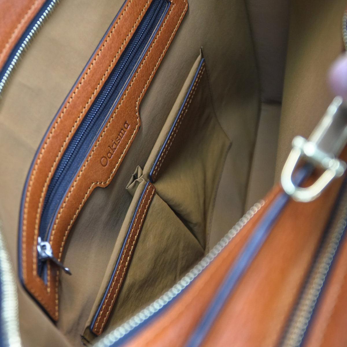 Full grain plant-based tanned leather messenger bag SG-156#
