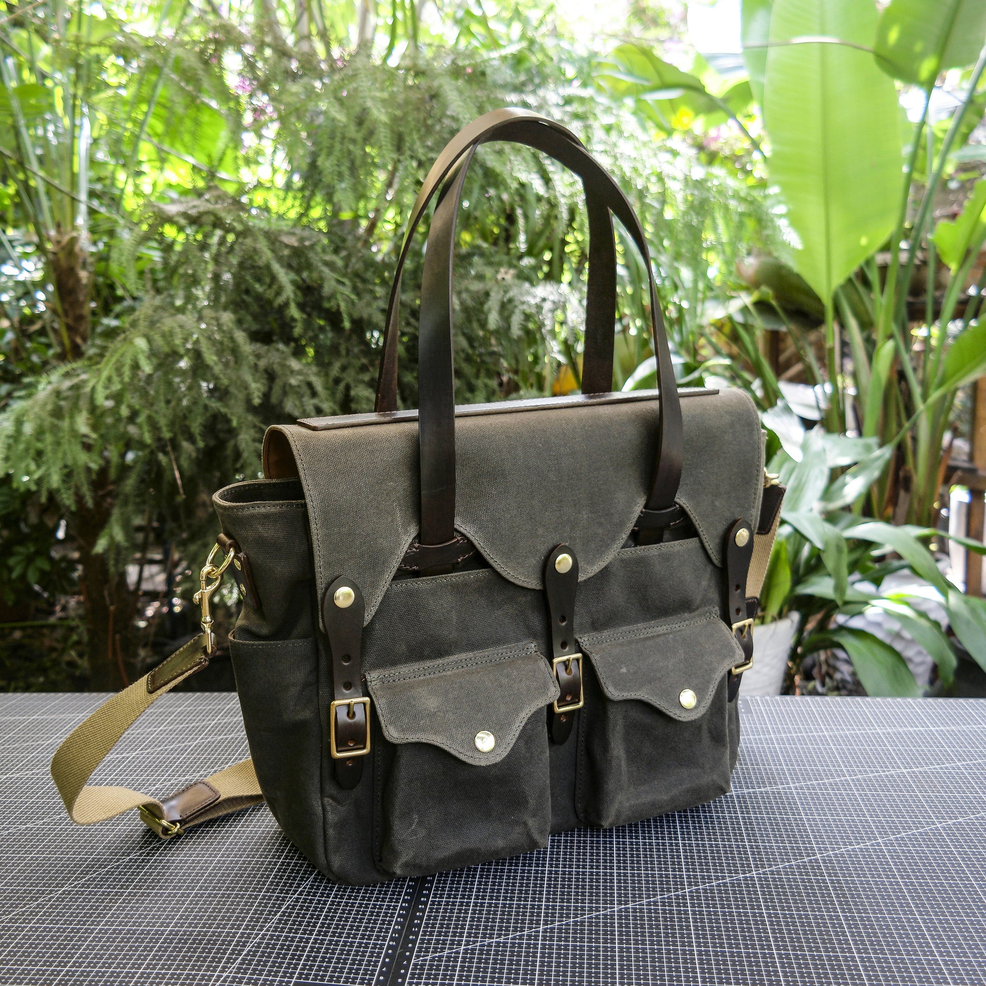 Oil wax canvas handbag/single shoulder crossbody bag