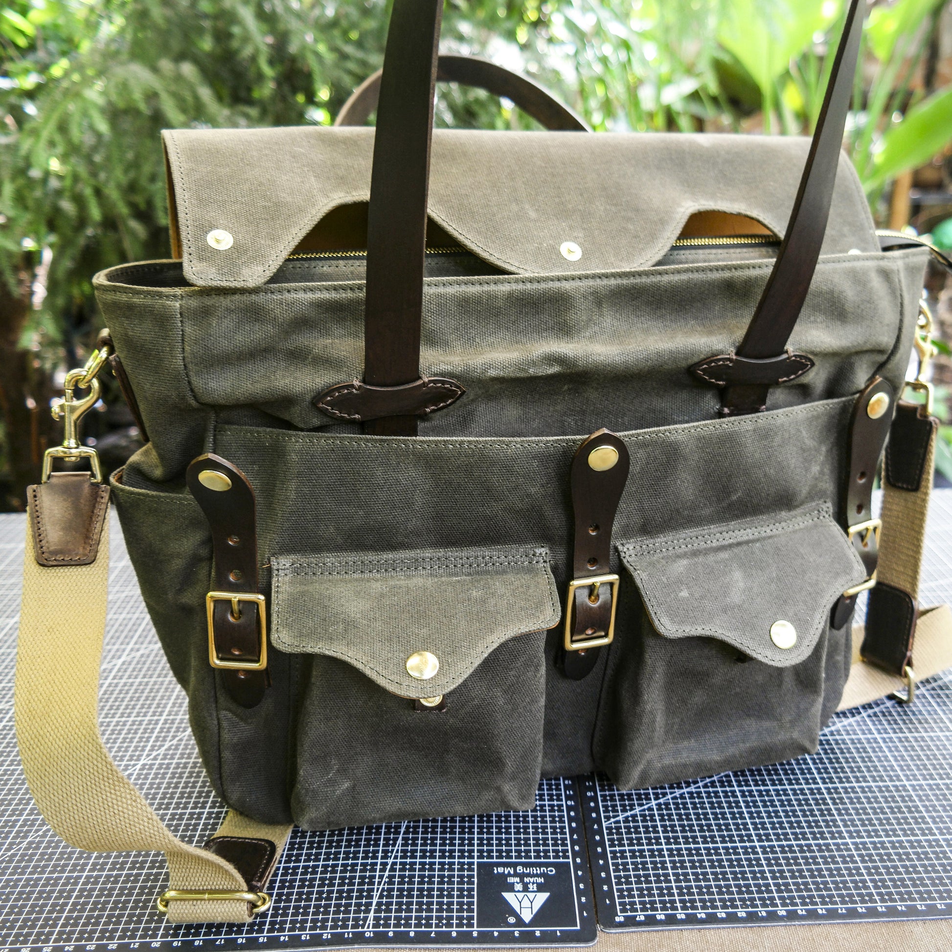 Oil wax canvas handbag/single shoulder crossbody bag