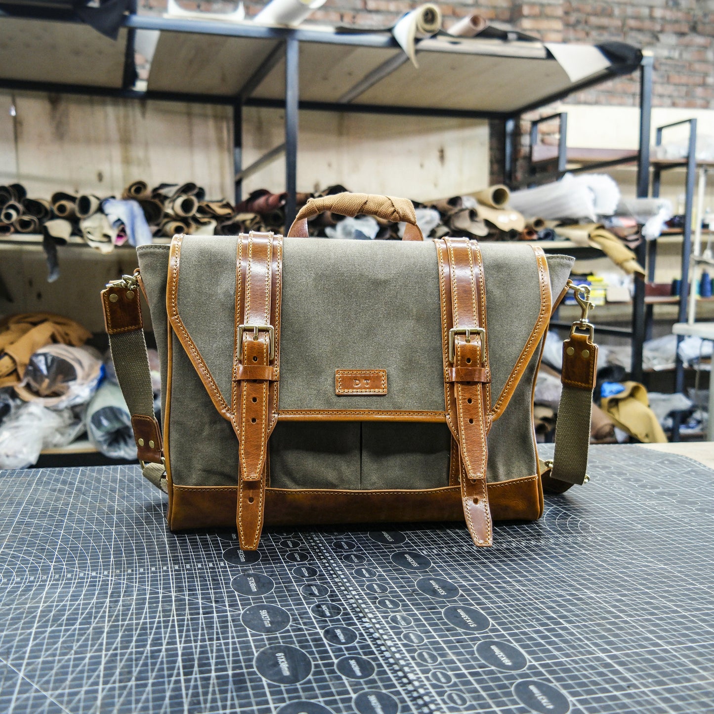 【PDF Pattern】 Cowhide oiled wax canvas shoulder bag/Crossbody bag/Canvas hand-held briefcase/shoulder bag pattern/crossbodybag pattern/briefcase pattern/messengerbag pattern/canvasbag pattern