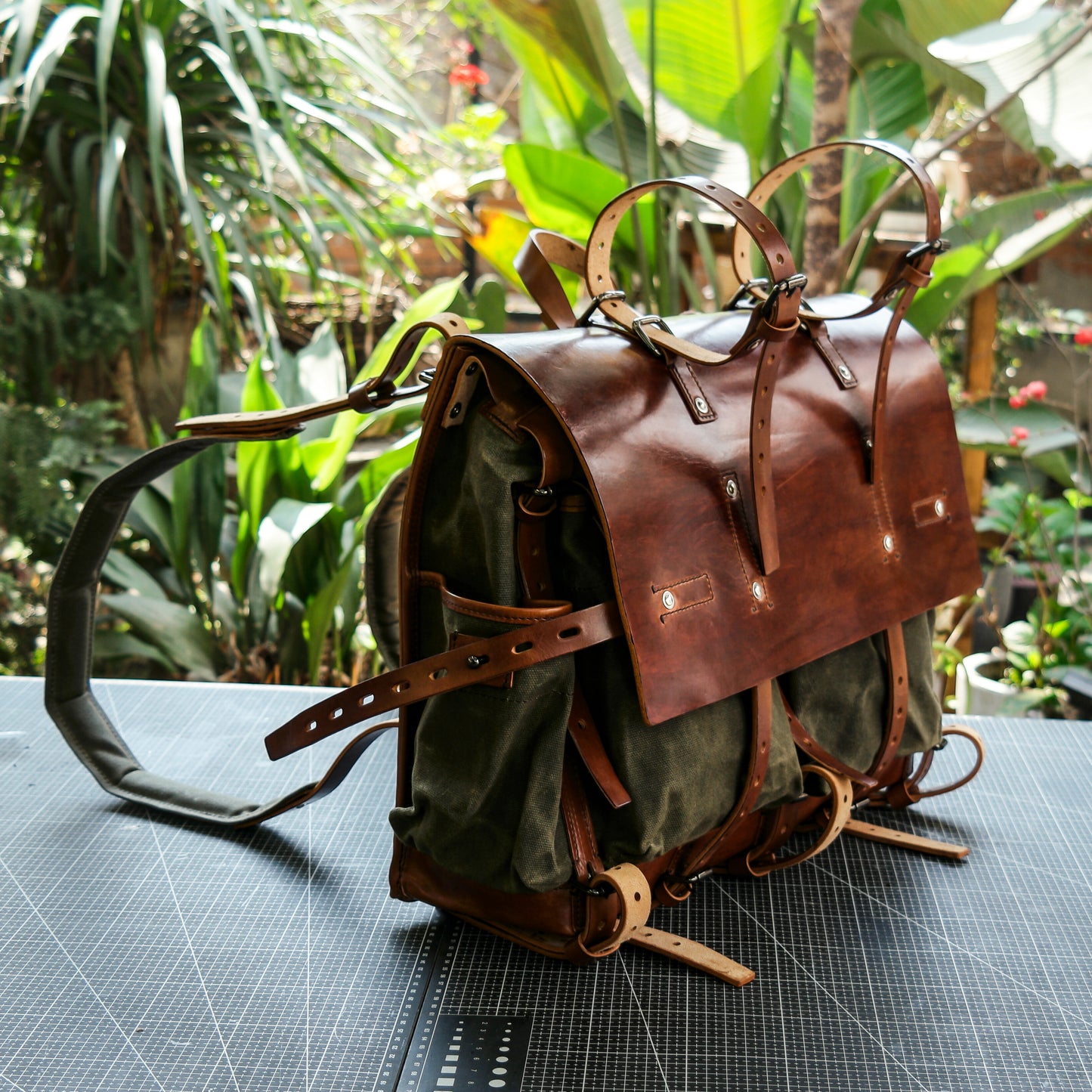 【Physical Pattern】Oil wax canvas messenger bag with diagonal span and double shoulders| Waxed Canvas Backpack Pattern|
