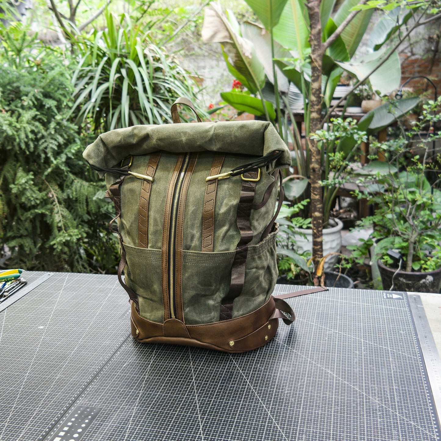 Roll Top Wax Canvas Leather Motorcycle Backpack 25-30L