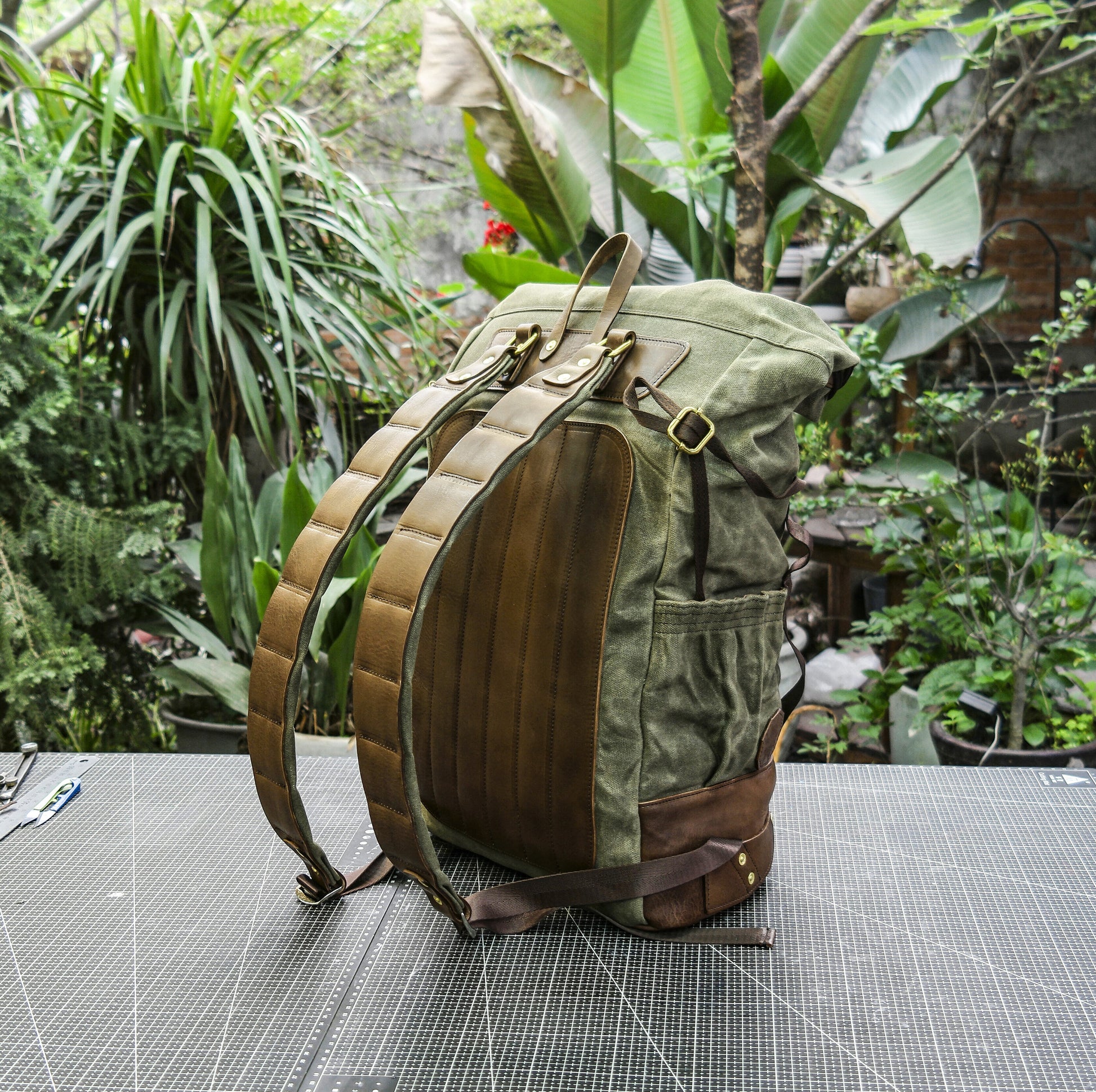 craftsman green canvas with leather trim backpack Retro oil wax canvas backpack