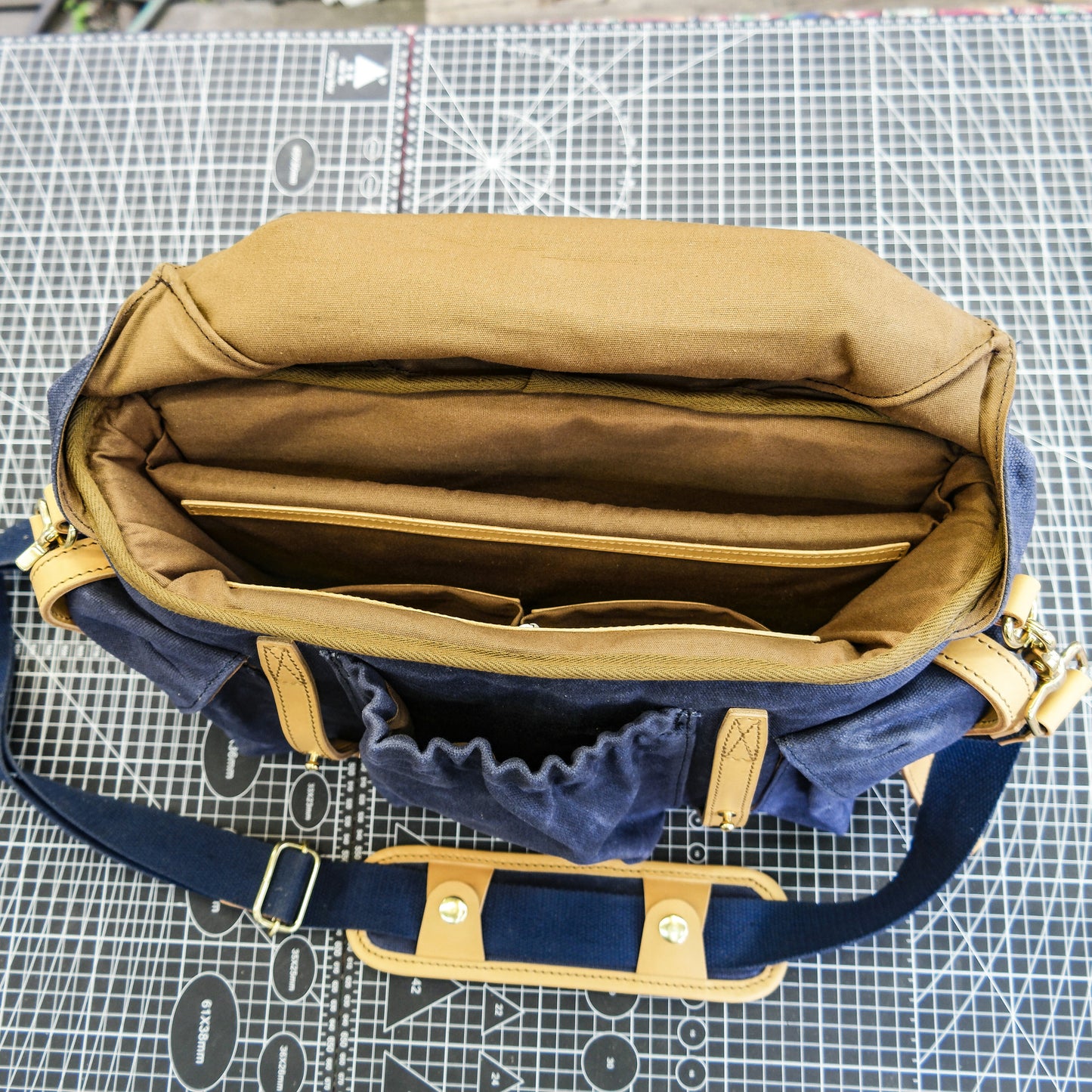 【PDF Pattern】Deep blue shoulder bag pattern/crossbody bag pattern/camera bag pattern/messenger bag pattern