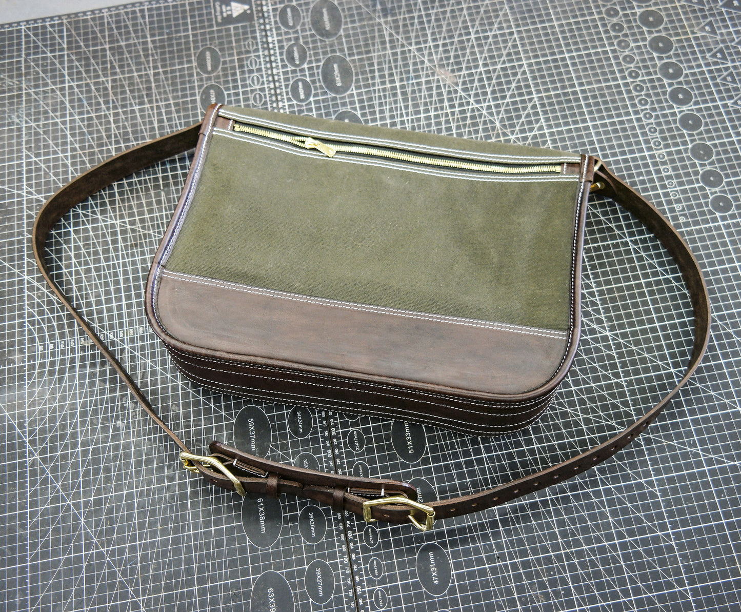 【PDF Pattern】Vintage classic canvas cowhide messenger bag/shoulder bag pattern/crossbody bag pattern/camera bag pattern/messenger bag pattern