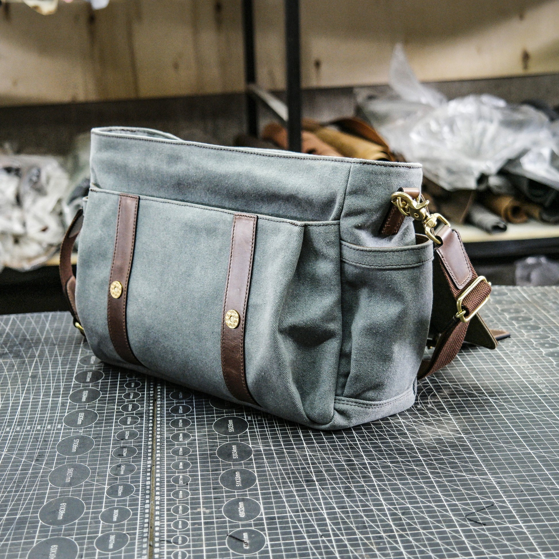 【PDF Pattern】Handmade waxed canvas shoulder crossbody bag/canvas hand-held briefcase/shoulder bag pattern/crossbodybag pattern/briefcase pattern/messengerbag pattern/canvasbag pattern