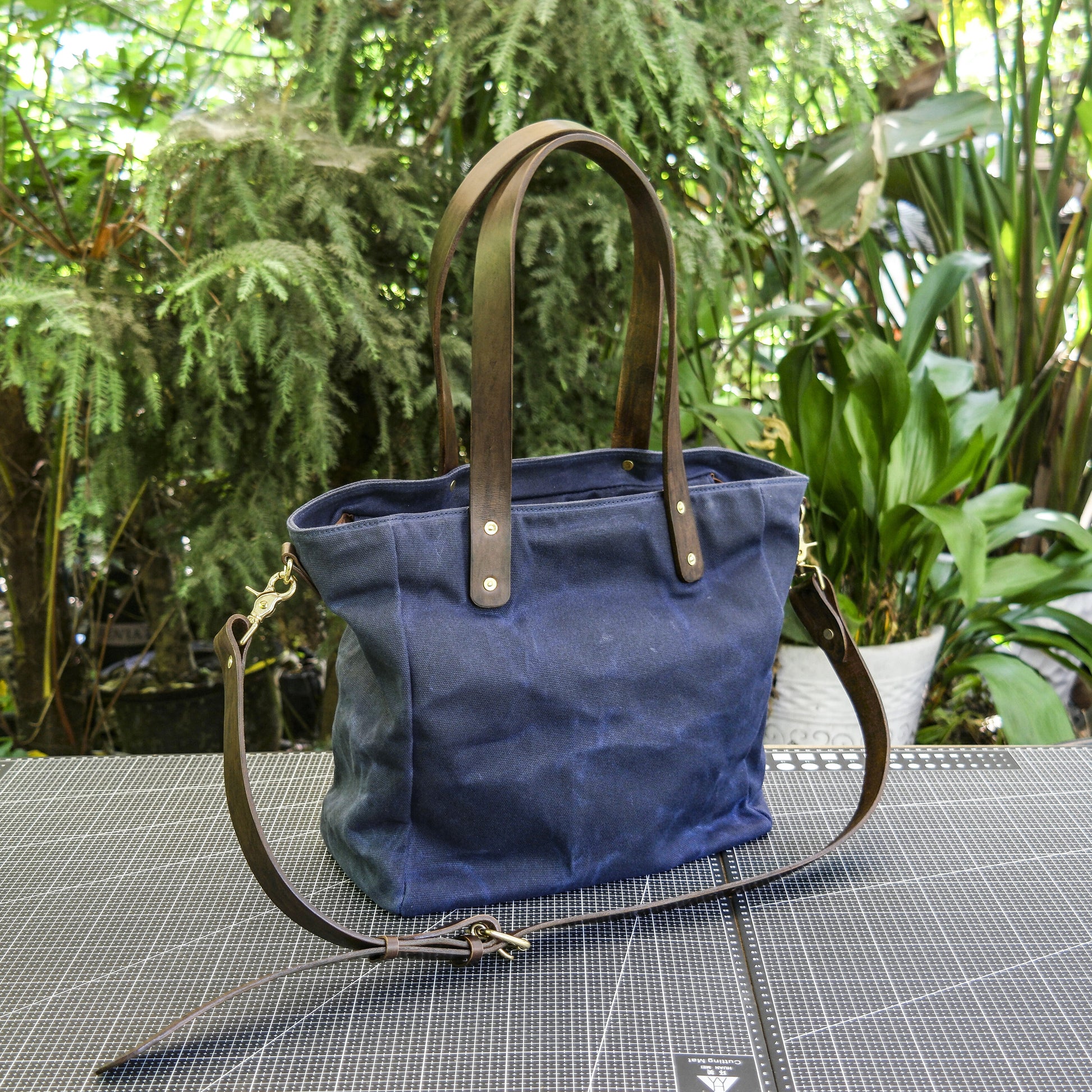 【PDF Pattern】deep blue oil wax canvas tote bag/single shoulder crossbody bag/Tote bag pattern