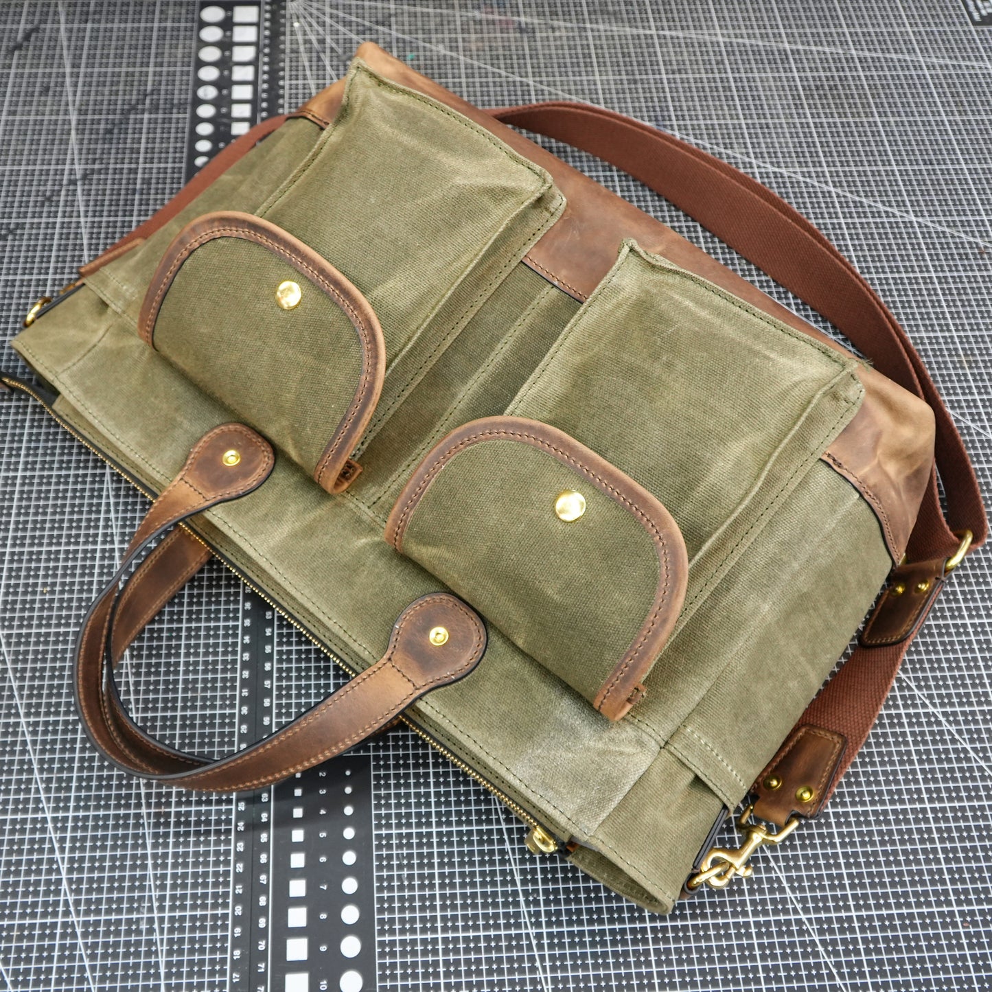 【PDF Pattern】  Oiled wax canvas shoulder bag/crossbodybag pattern/briefcase pattern/messengerbag pattern/canvasbag pattern-SG-149#