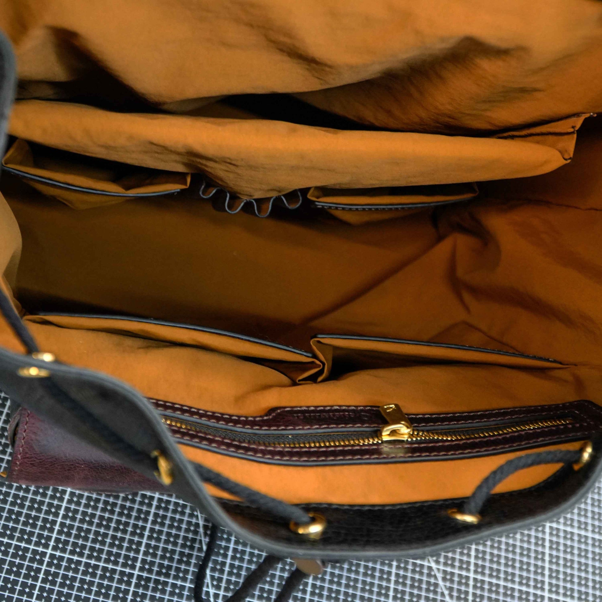 【 Backpack Pattern】  Vintage cowhide handmade backpack pattern/knapsack pattern SG-152#