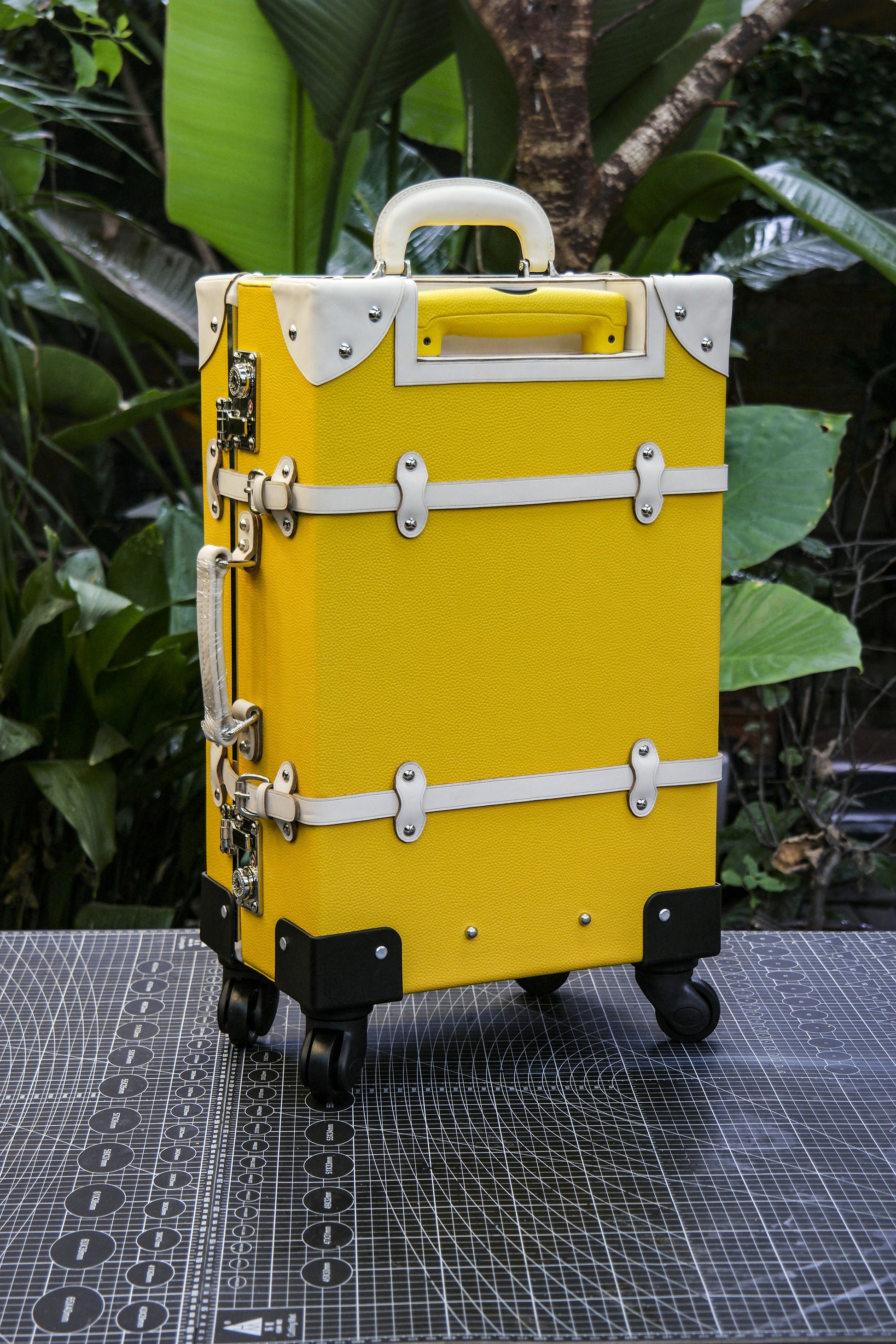 【PDF Pattern】 Trolley suitcase with tugboat/solid wood leather suitcase Pattern