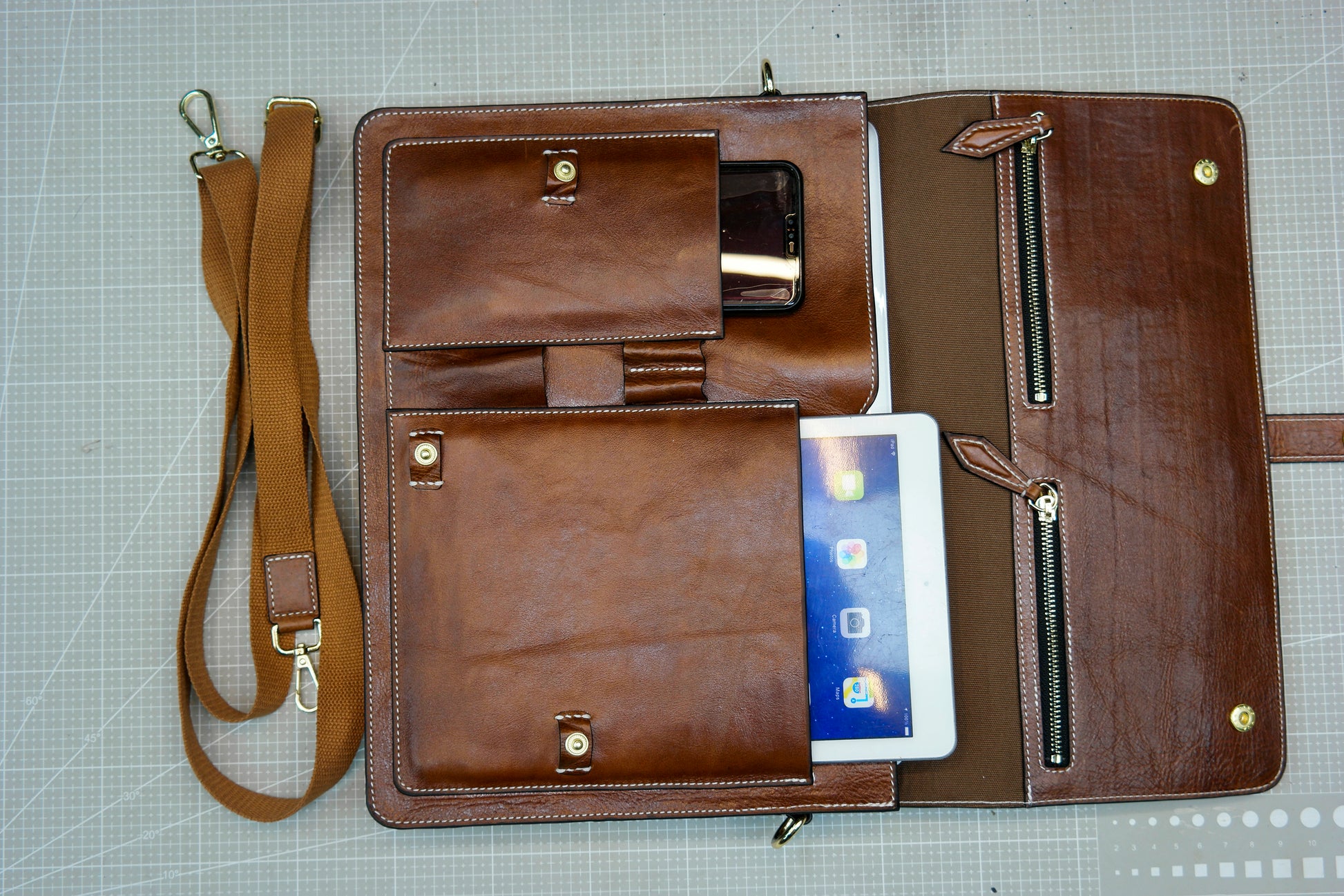 [PDF Pattern] Messenger bag and office bag made of cowhide,Briefcase, laptop bag